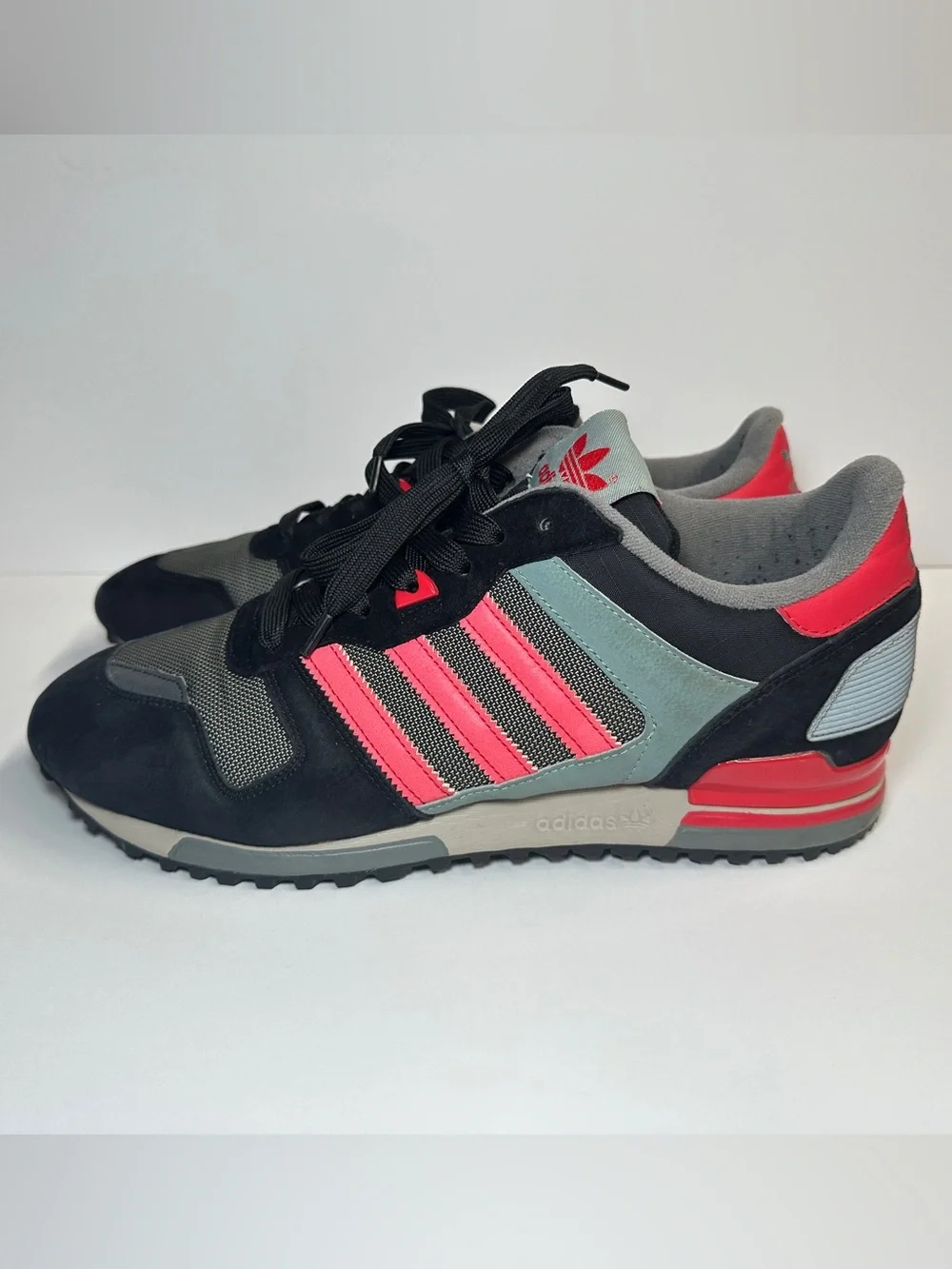 adidas ZX 700 Black/Grey/Red B24833 Sneaker Men’s Size 11.5